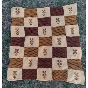 VTG 70s Crochet Wall Hanging Throw 40x40 Chocolate Nutmeg Gold Floral Stitch